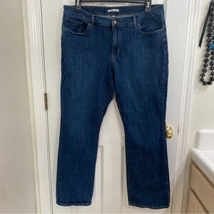 Levi’s classic bootcut dark wash jeans plus size 18